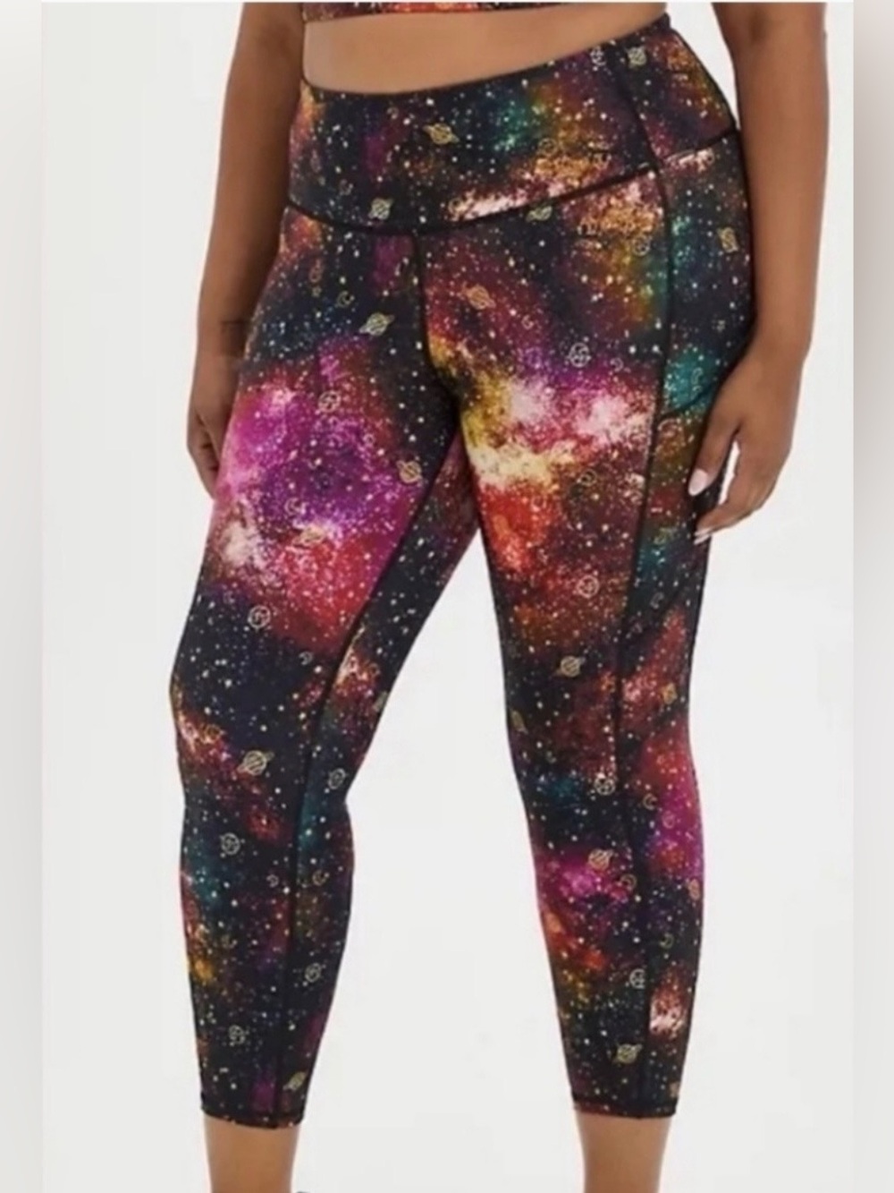 TORRID Performance Core Crop Active Leggings Side Pockets Size 1 Galaxy Print